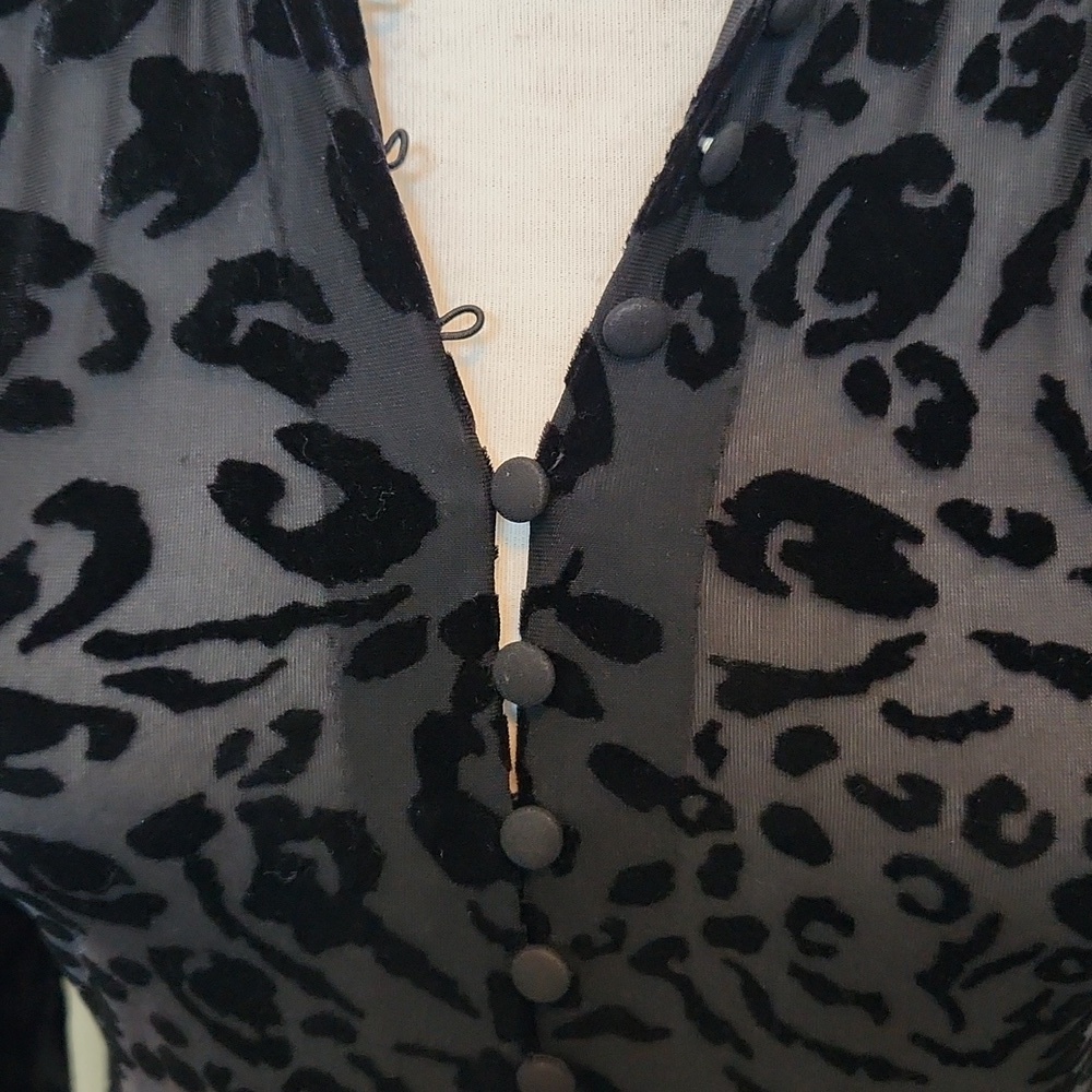 WHBM Black Velvet Animal Print Top - Picture 3 of 6